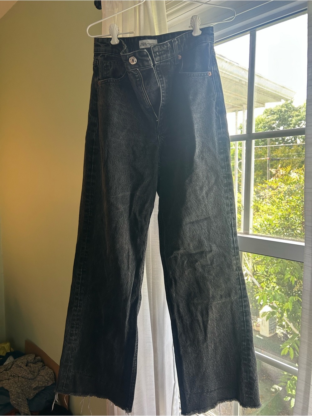 Zara Black Wide Leg Jeans